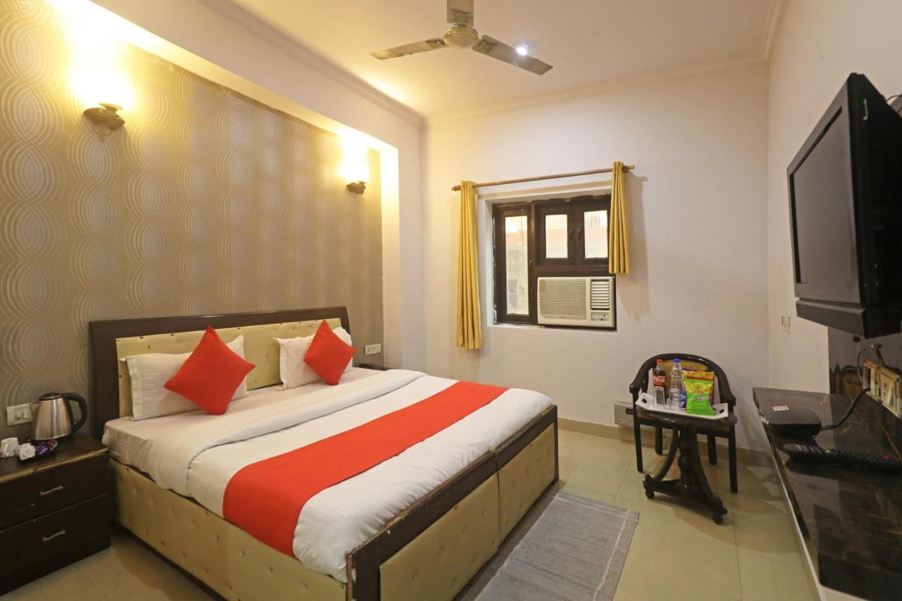 Airport Samara Inn New Delhi Eksteriør billede