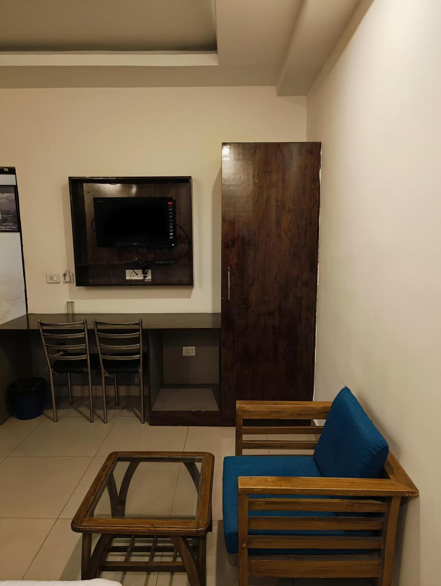 Airport Samara Inn New Delhi Eksteriør billede